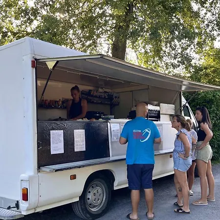 Camping Mobil-home 2 Pers A - Api-1-52-1687 *